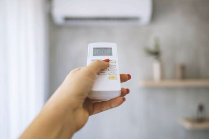 Beat the Heat Without Feeding the Power Meter: A Smarter Summer Thermostat Plan