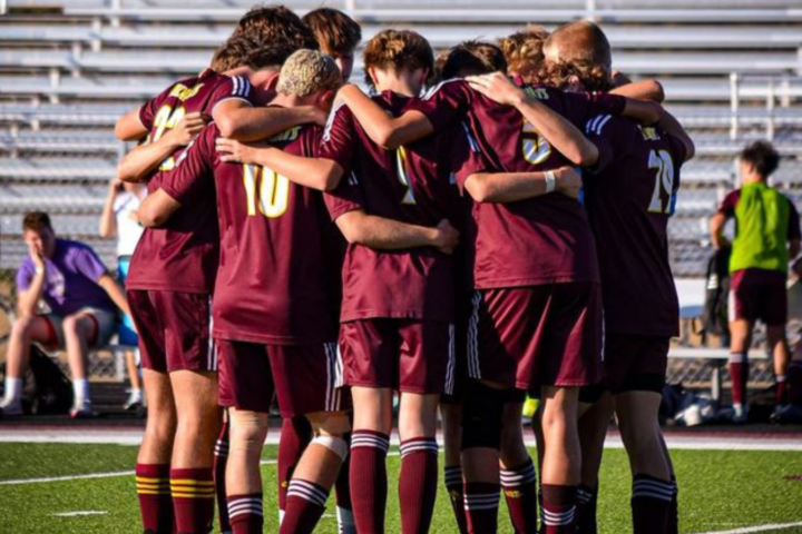 The Team-First Lesson Every High School Football Player Should Learn
