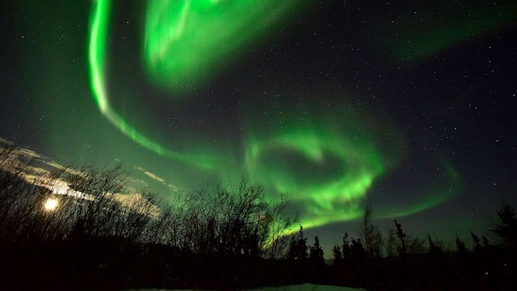 Northern Lights Dazzle as Aurora Shows Up Farther South Than Usual