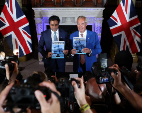 Farage Pitches Channel Naval Push to Halt Small-Boat Arrivals